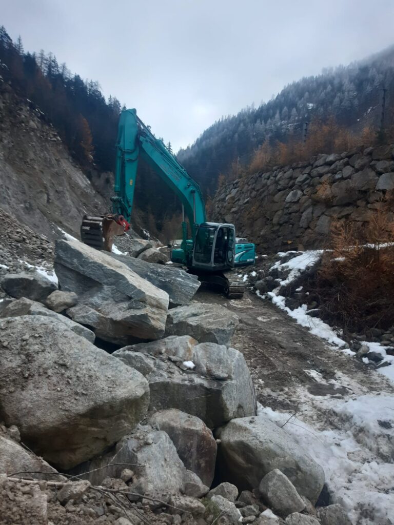 Umhausen Ötztal Bagger arbeiten